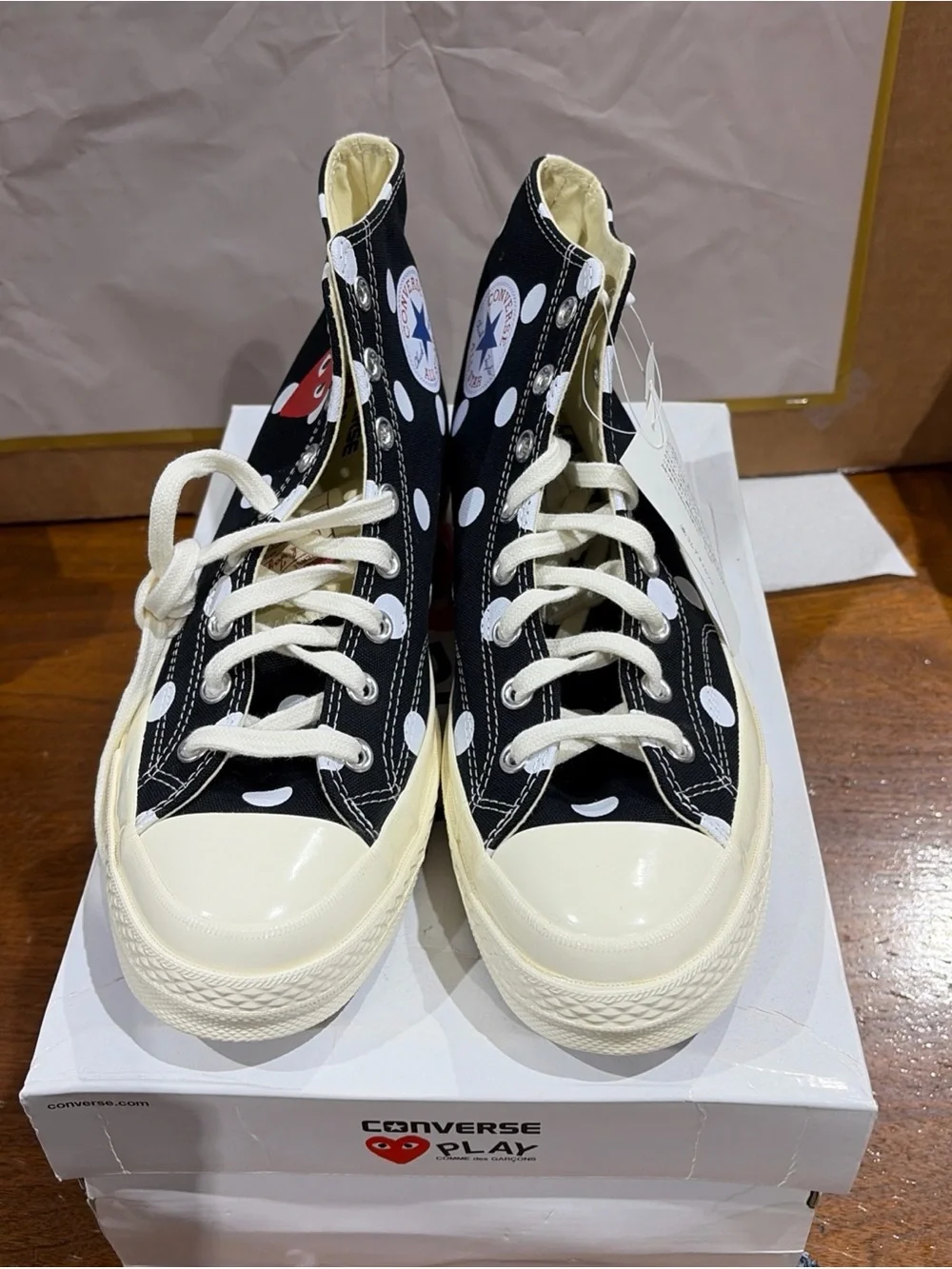 Converse PLAY White Red Heart Logo Shoe Box